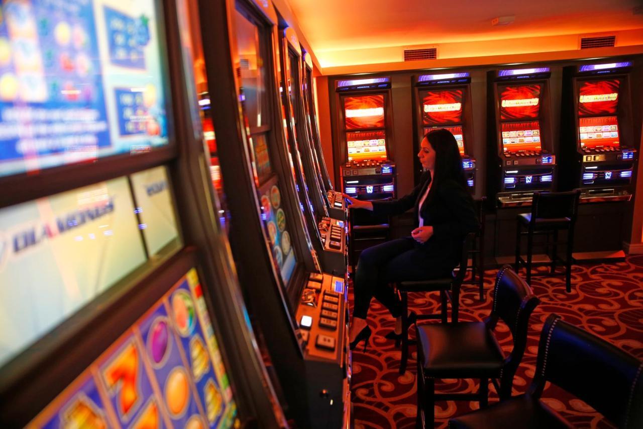 Rox Motel Modrica Luaran gambar